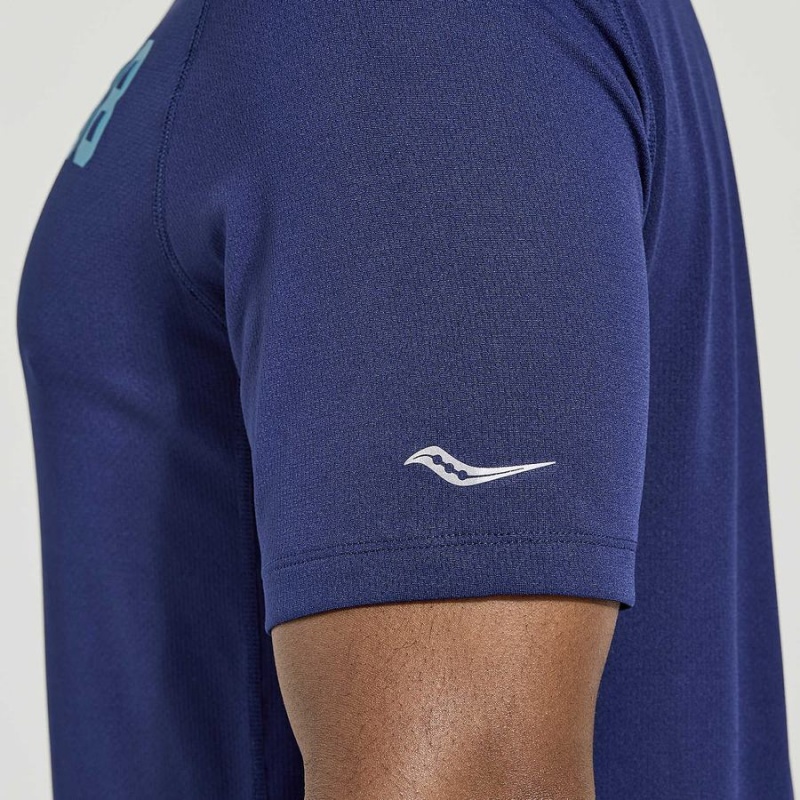 Camiseta Saucony Stopwatch Gráficas Curta Sleeve Masculino Azul Marinho | Portugal S61982-E91